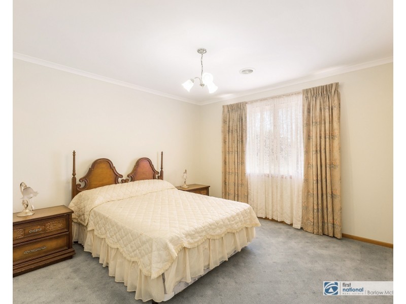 17 Spicer Boulevard, Altona Meadows VIC 3028