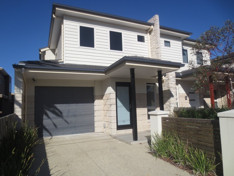 1/8 David St, Altona VIC 3018