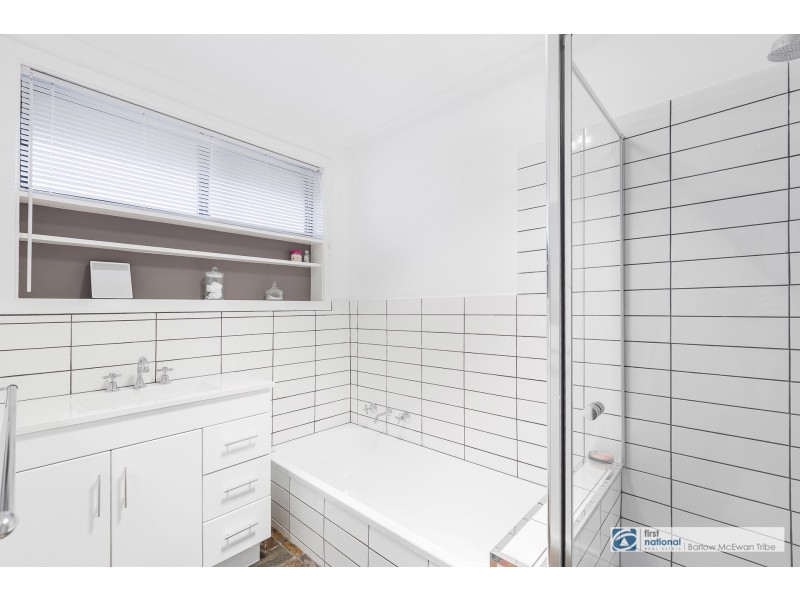 50 Central Avenue, Altona Meadows VIC 3028