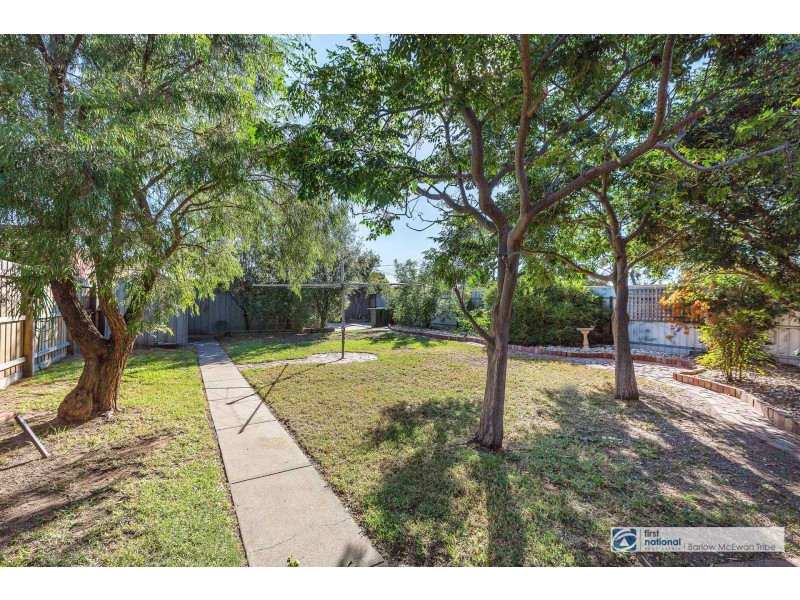 50 Central Avenue, Altona Meadows VIC 3028