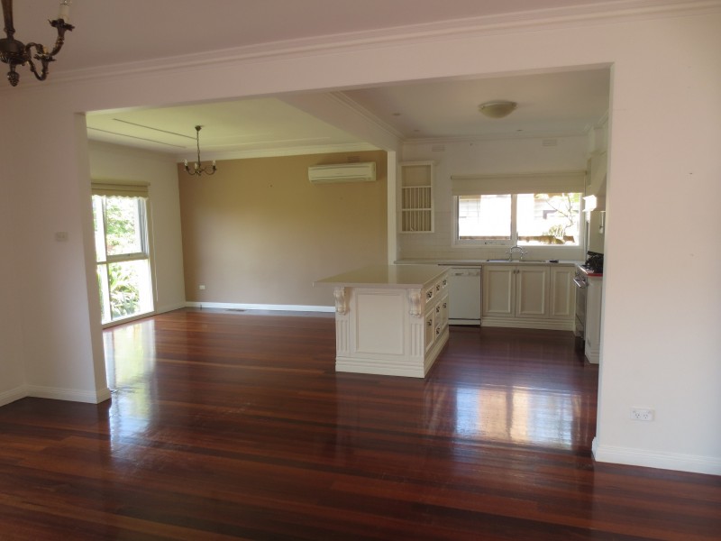 15 Myrtle Grove, Altona VIC 3018