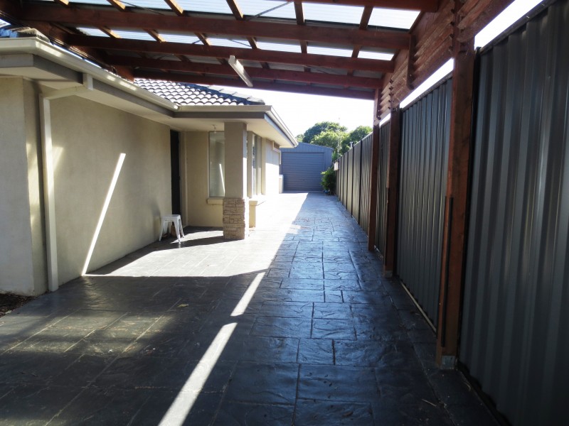 64 Ascot Street South, Altona Meadows VIC 3028
