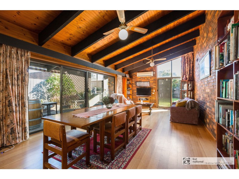 31 Bracken Grove, Altona VIC 3018