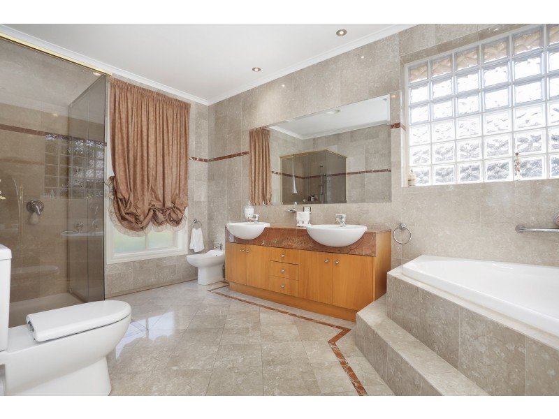 9 Delahunty Court, Altona Meadows VIC 3028