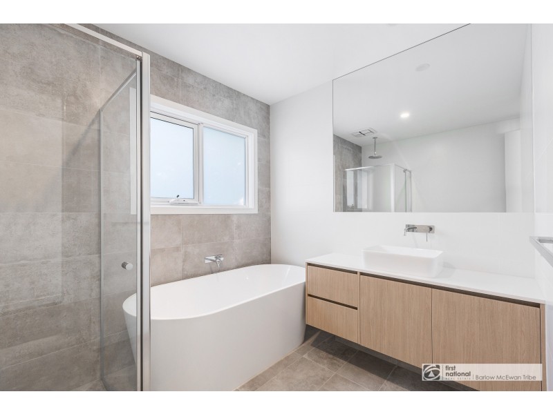 21B Rayner Street, Altona VIC 3018