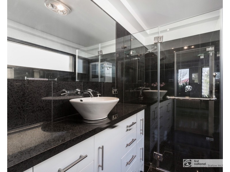 23 Neal Court, Altona North VIC 3025