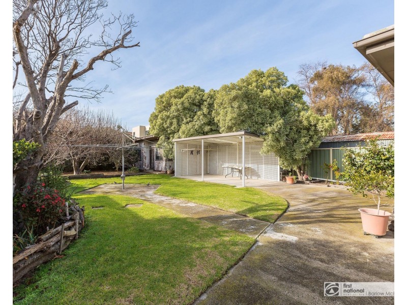 10 Gloucester Court, Seaholme VIC 3018