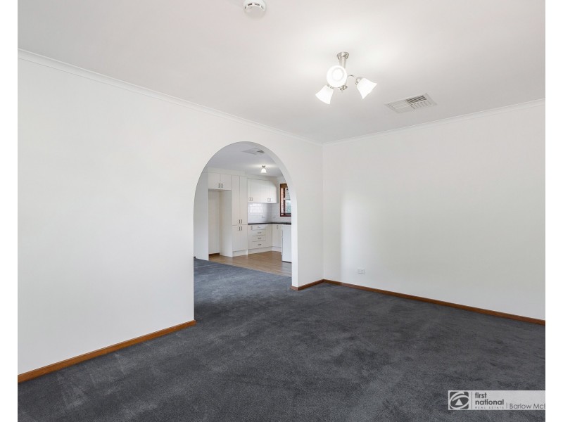 2/31 Linnet Street, Altona VIC 3018