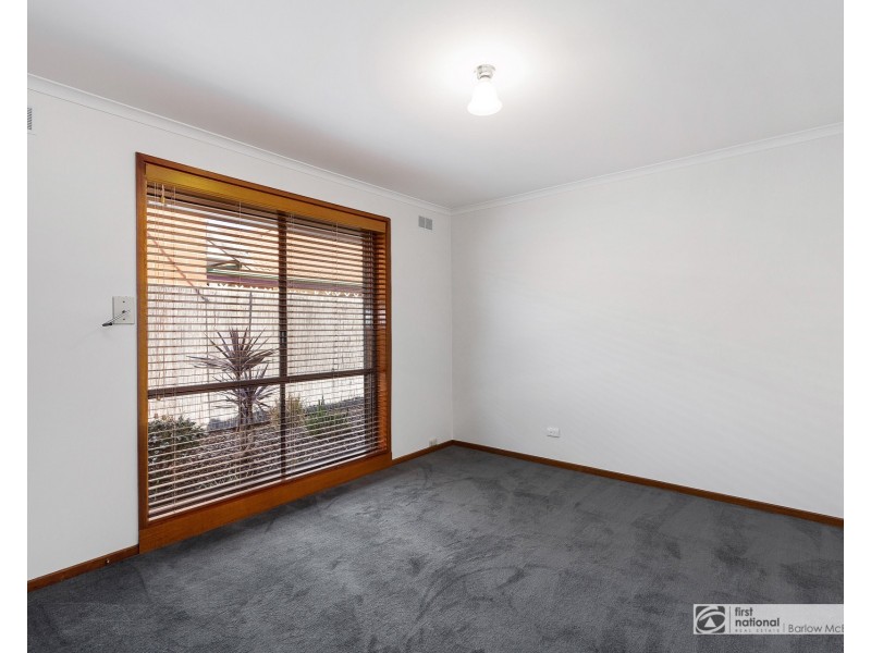 2/31 Linnet Street, Altona VIC 3018