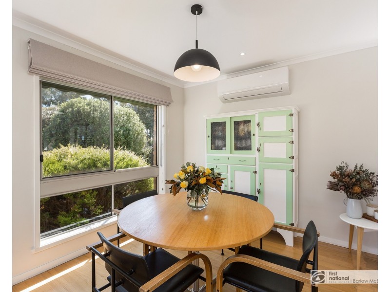 128 Grieve Parade, Altona VIC 3018