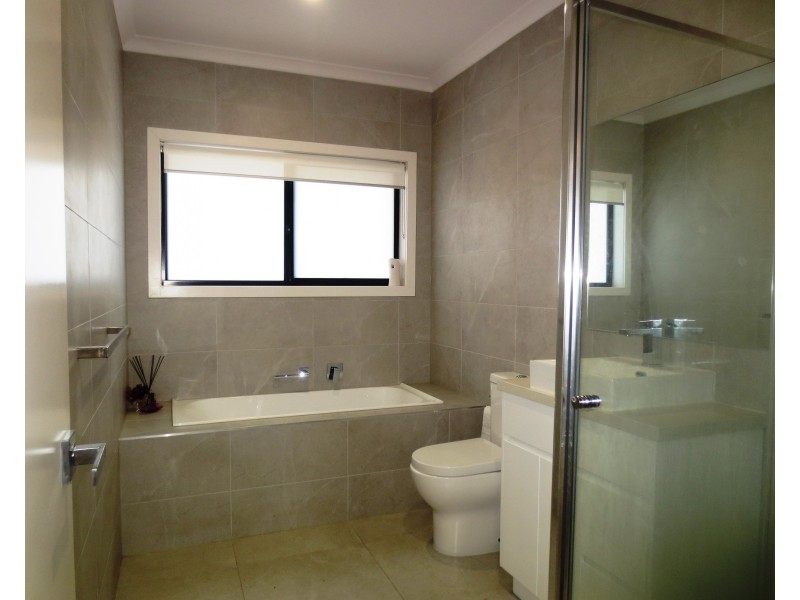 1/93 Cypress Avenue, Brooklyn VIC 3012