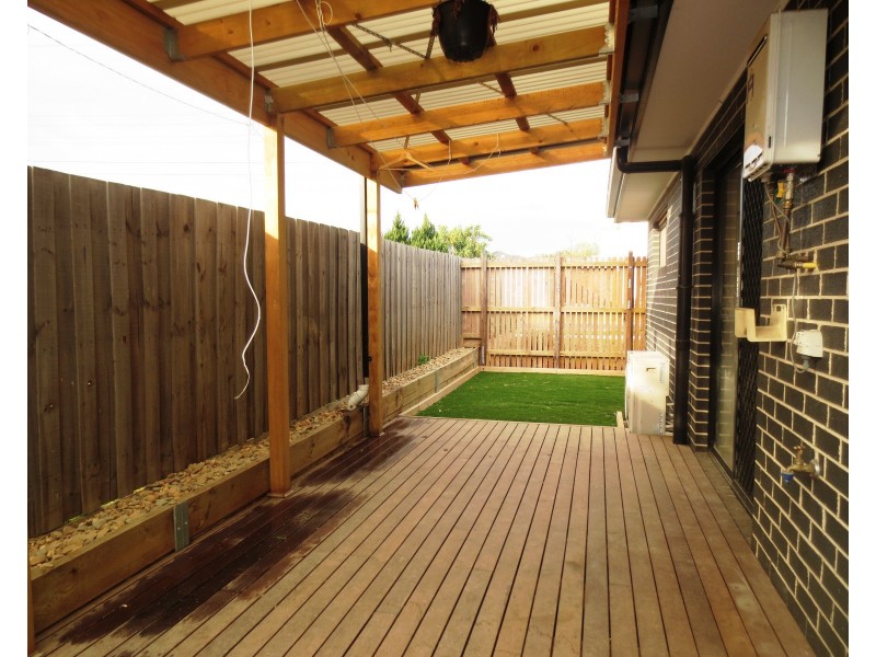 1/93 Cypress Avenue, Brooklyn VIC 3012