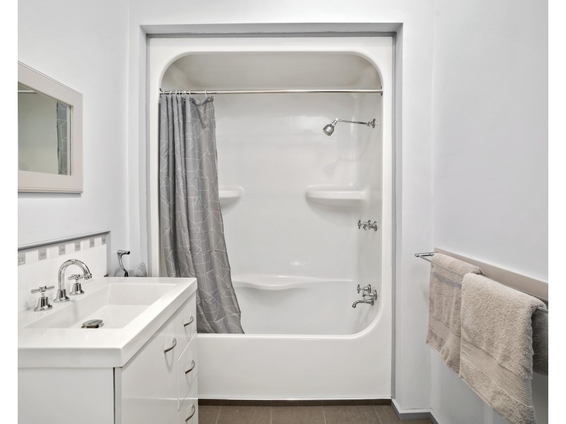 12 Carruthers Court, Altona VIC 3018