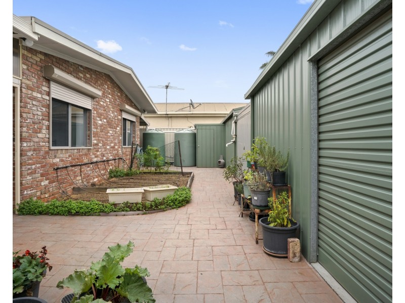 12 Carruthers Court, Altona VIC 3018