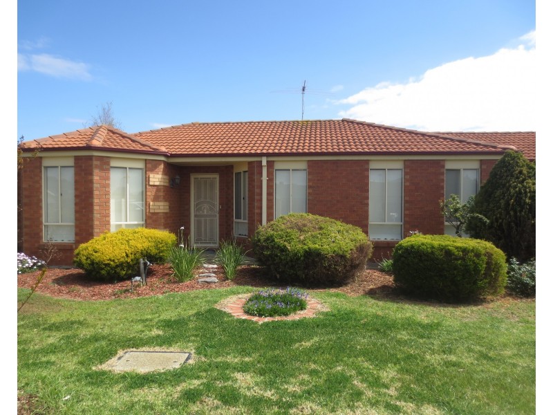 13 Federation Court, Altona VIC 3018