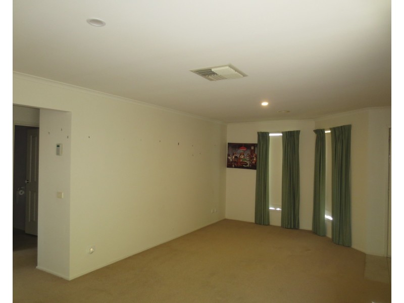 13 Federation Court, Altona VIC 3018