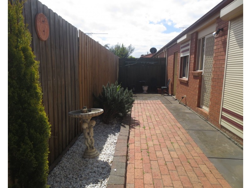 13 Federation Court, Altona VIC 3018