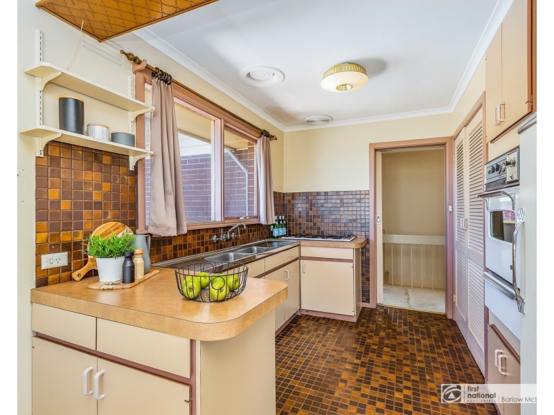 86 Simmons Drive, Seaholme VIC 3018