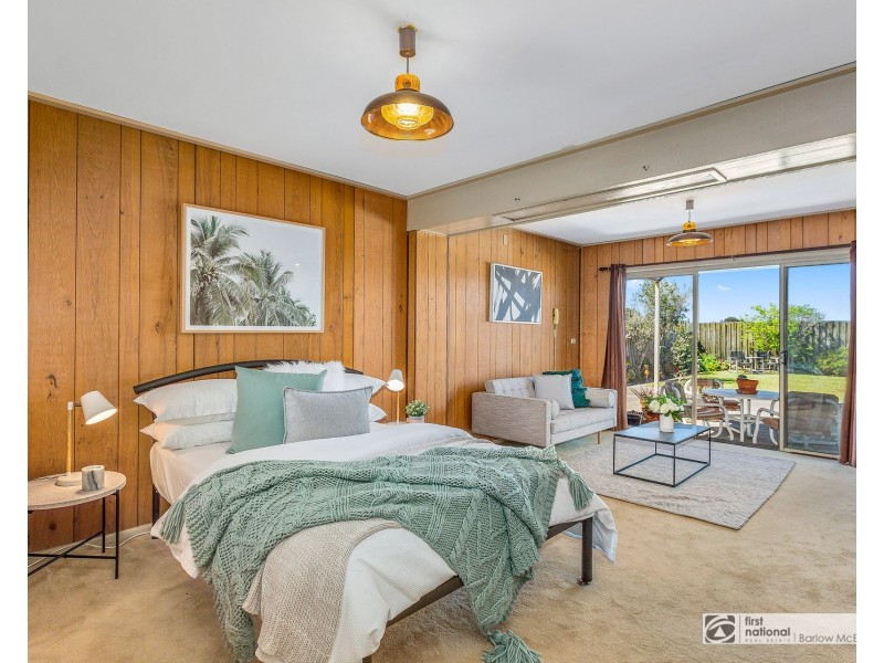 86 Simmons Drive, Seaholme VIC 3018