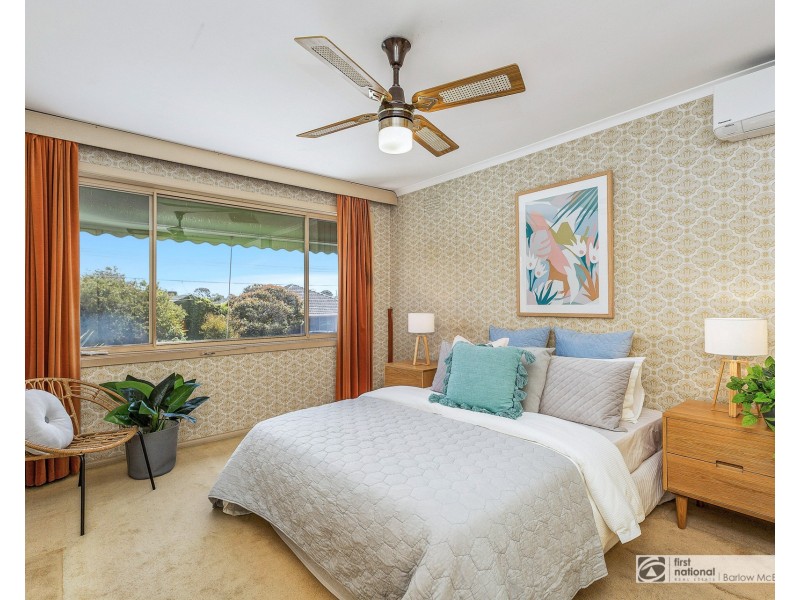 86 Simmons Drive, Seaholme VIC 3018