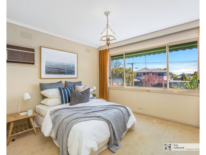 86 Simmons Drive, Seaholme VIC 3018