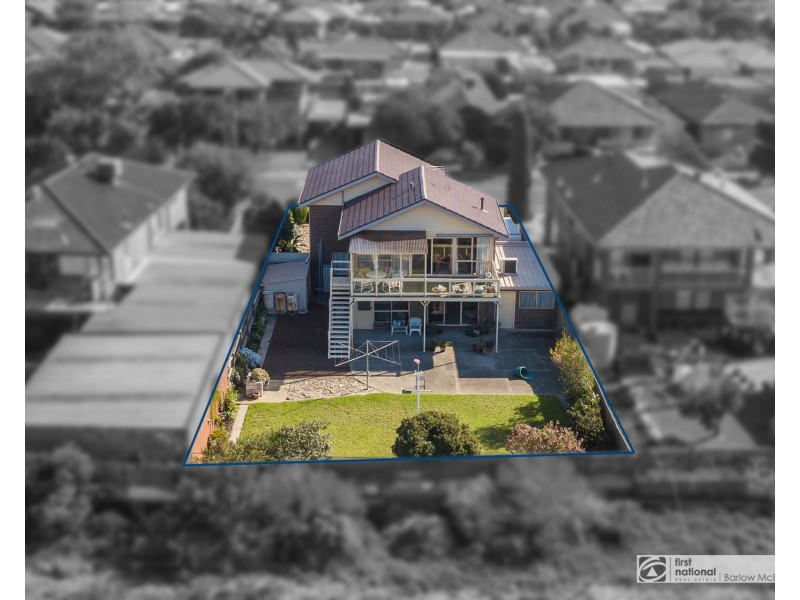 86 Simmons Drive, Seaholme VIC 3018