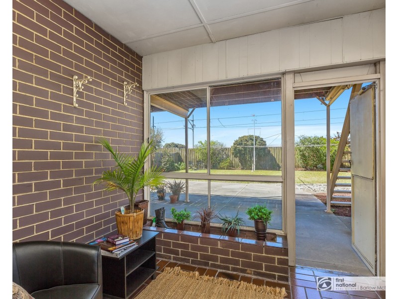 86 Simmons Drive, Seaholme VIC 3018