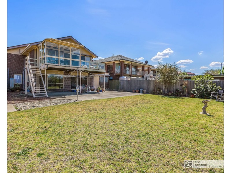 86 Simmons Drive, Seaholme VIC 3018