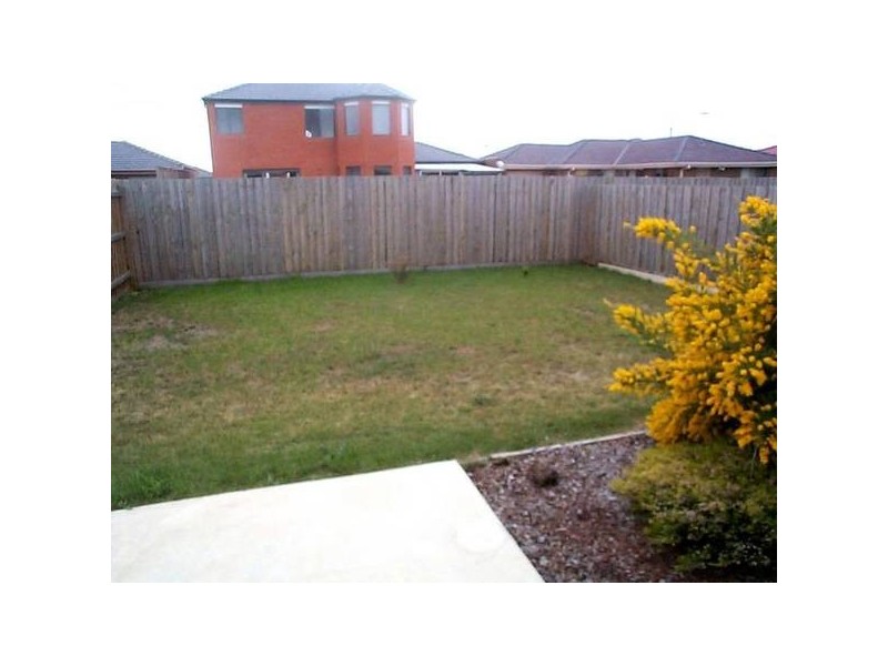 1/44 Dunnings Road, Point Cook VIC 3030
