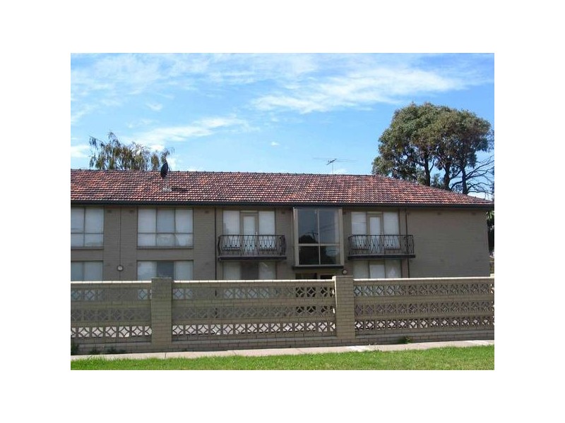 2/420 Blackshaws Road, Altona North VIC 3025