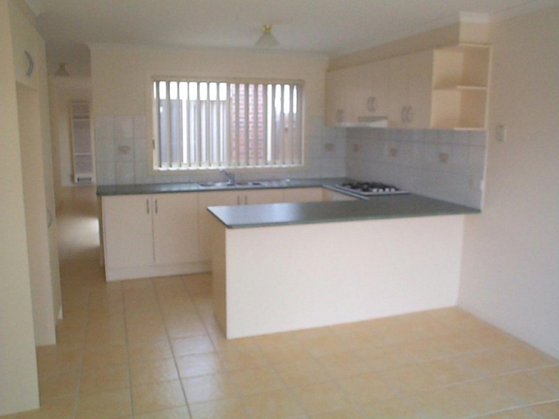 2/44 Dunnings Road, Seabrook VIC 3028