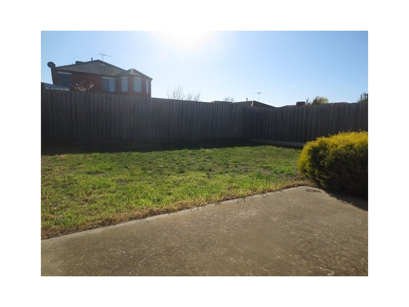 2/44 Dunnings Road, Seabrook VIC 3028