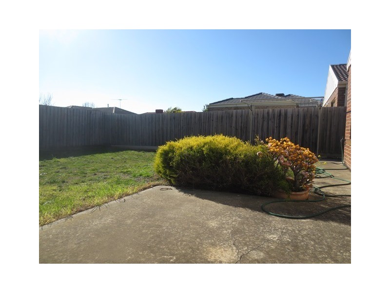 2/44 Dunnings Road, Seabrook VIC 3028