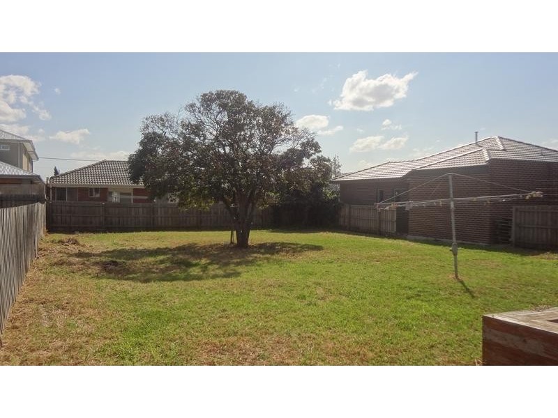 17 Amaranth Avenue, Altona North VIC 3025