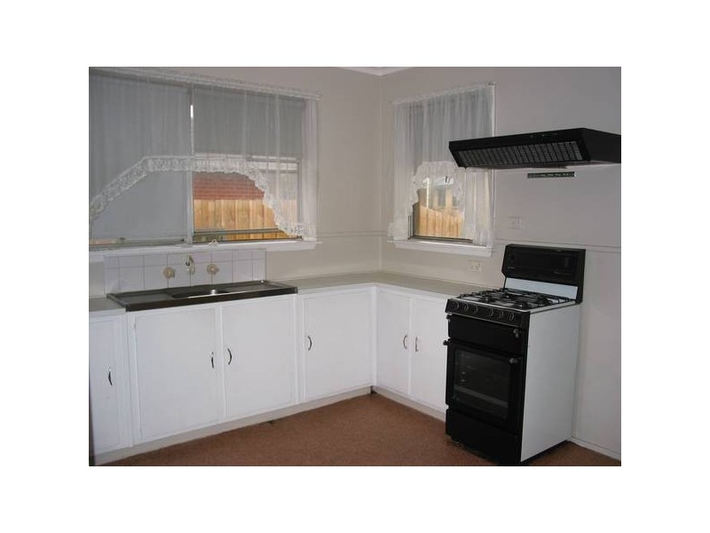 28 Cropley Crescent, Laverton VIC 3028