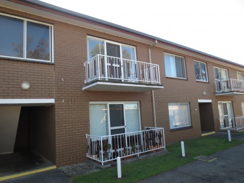 5/64 McBain Street, Altona VIC 3018