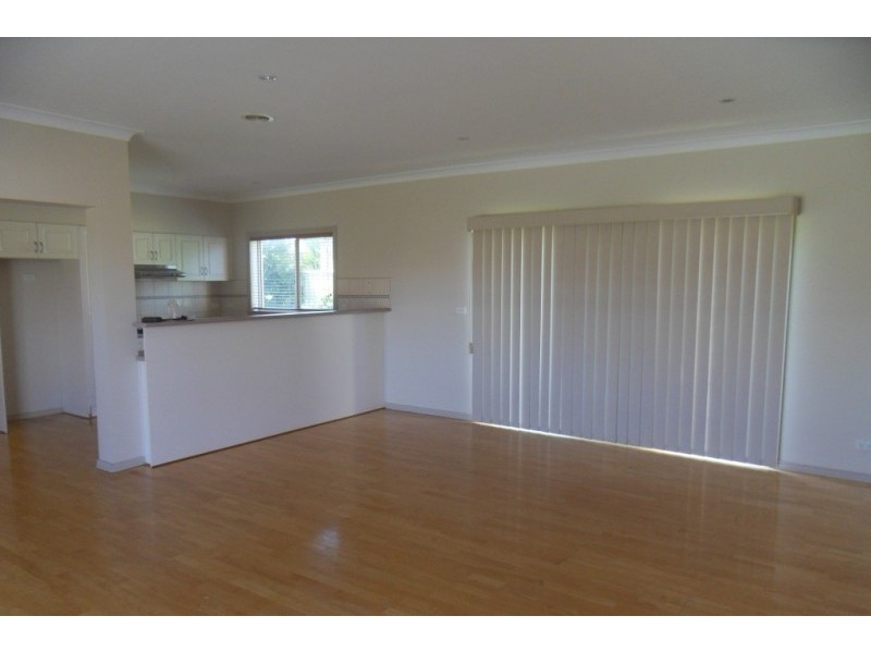 1/50 Waratah Drive, Altona Meadows VIC 3028