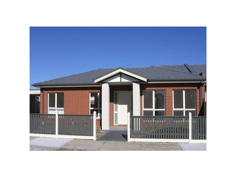 79 Corrigan Avenue, Brooklyn VIC 3012