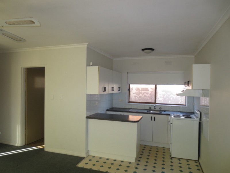 4/70 Queen Street, Altona VIC 3018