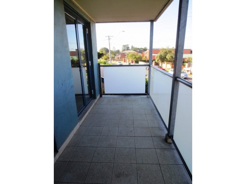 4/163 Queen Street, Altona VIC 3018