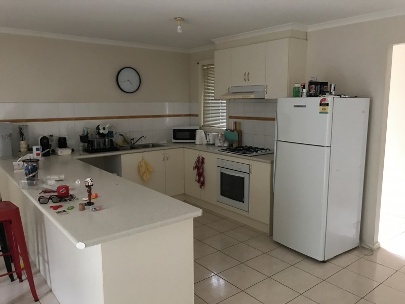 2/300 Victoria Street, Altona Meadows VIC 3028