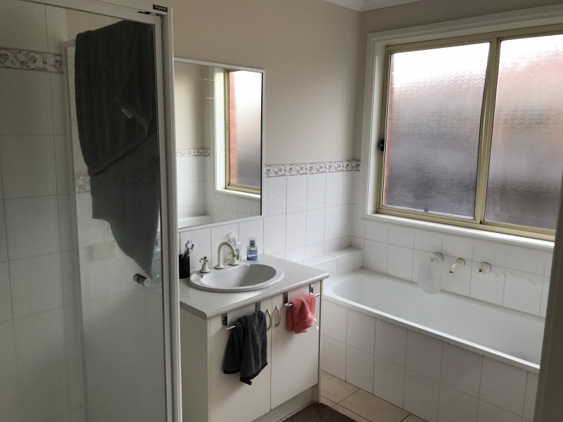 2/300 Victoria Street, Altona Meadows VIC 3028