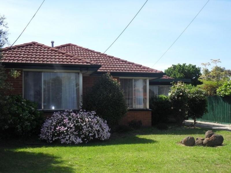 136 Grieve Parade, Altona VIC 3018