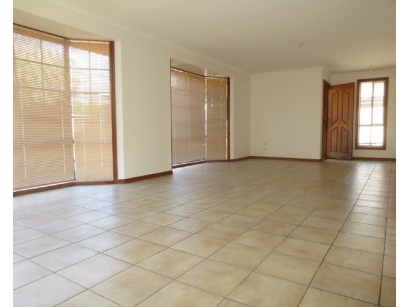 1/3 Groome Court, Altona Meadows VIC 3028