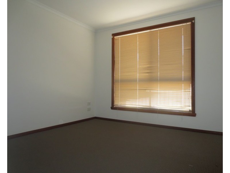 1/3 Groome Court, Altona Meadows VIC 3028