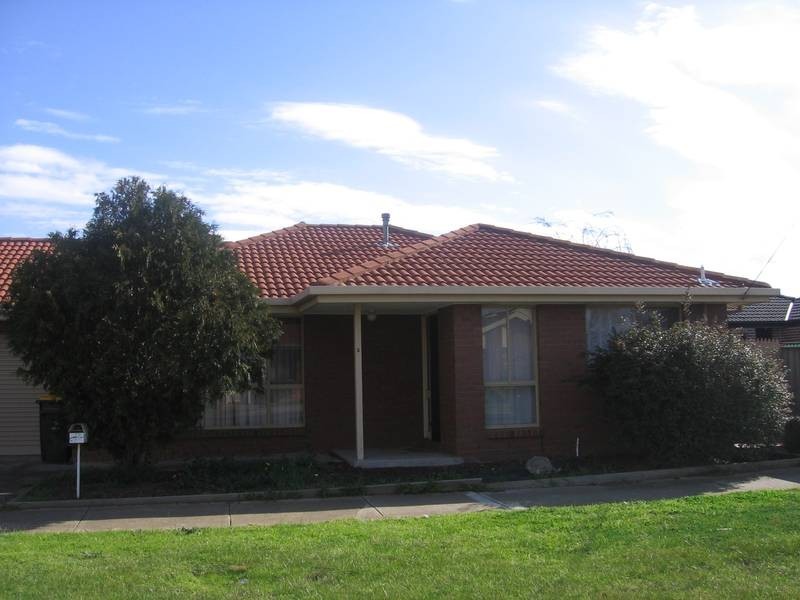 2/37 Balaclava Avenue, Altona Meadows VIC 3028