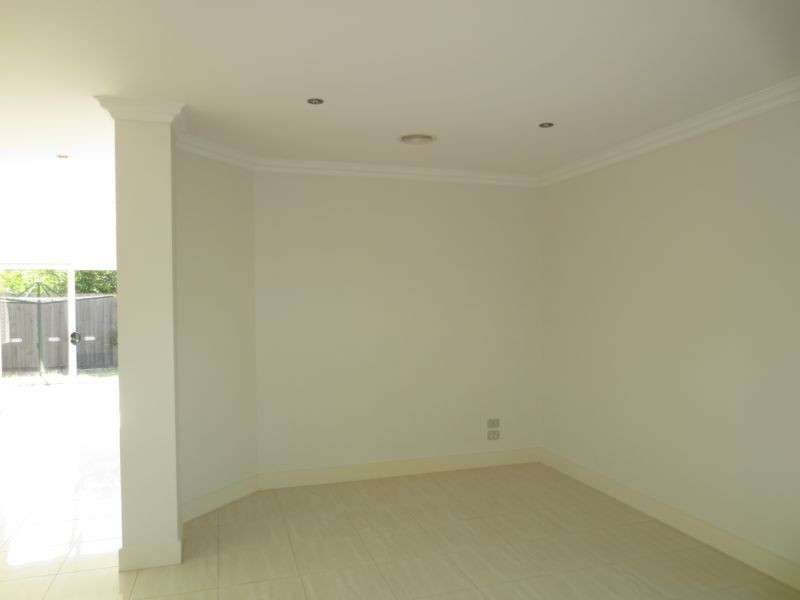 2/12 Mulga Street, Altona VIC 3018