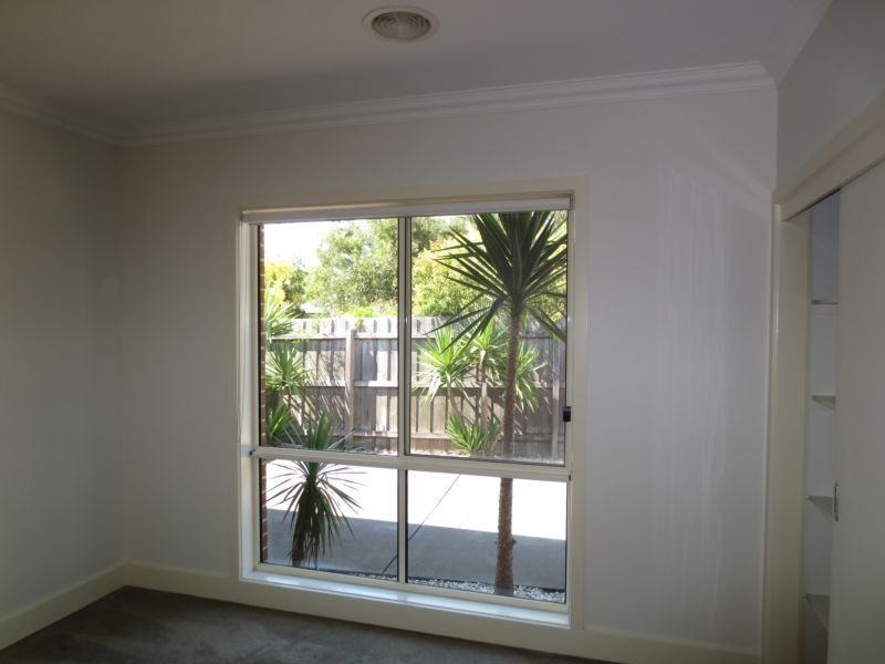 2/12 Mulga Street, Altona VIC 3018