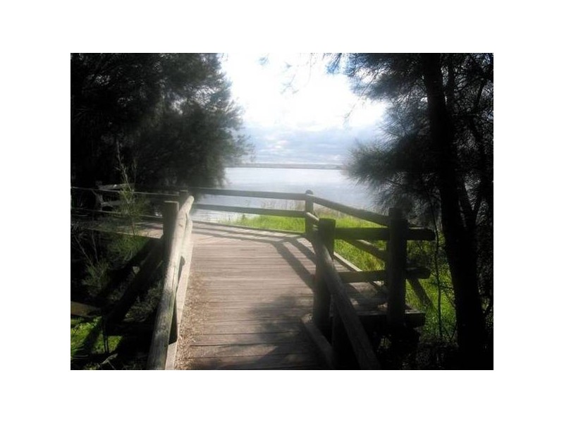 14 Chifley Avenue, Altona VIC 3018