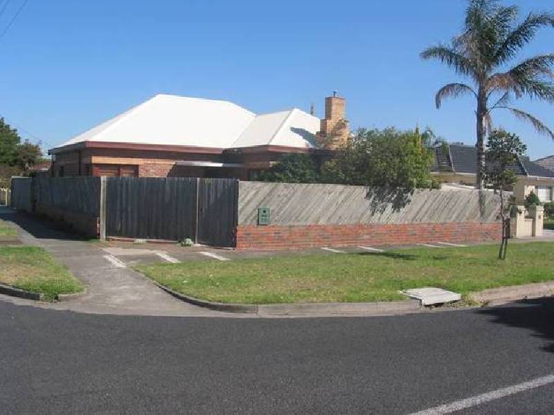 19 McBain Street, Altona VIC 3018